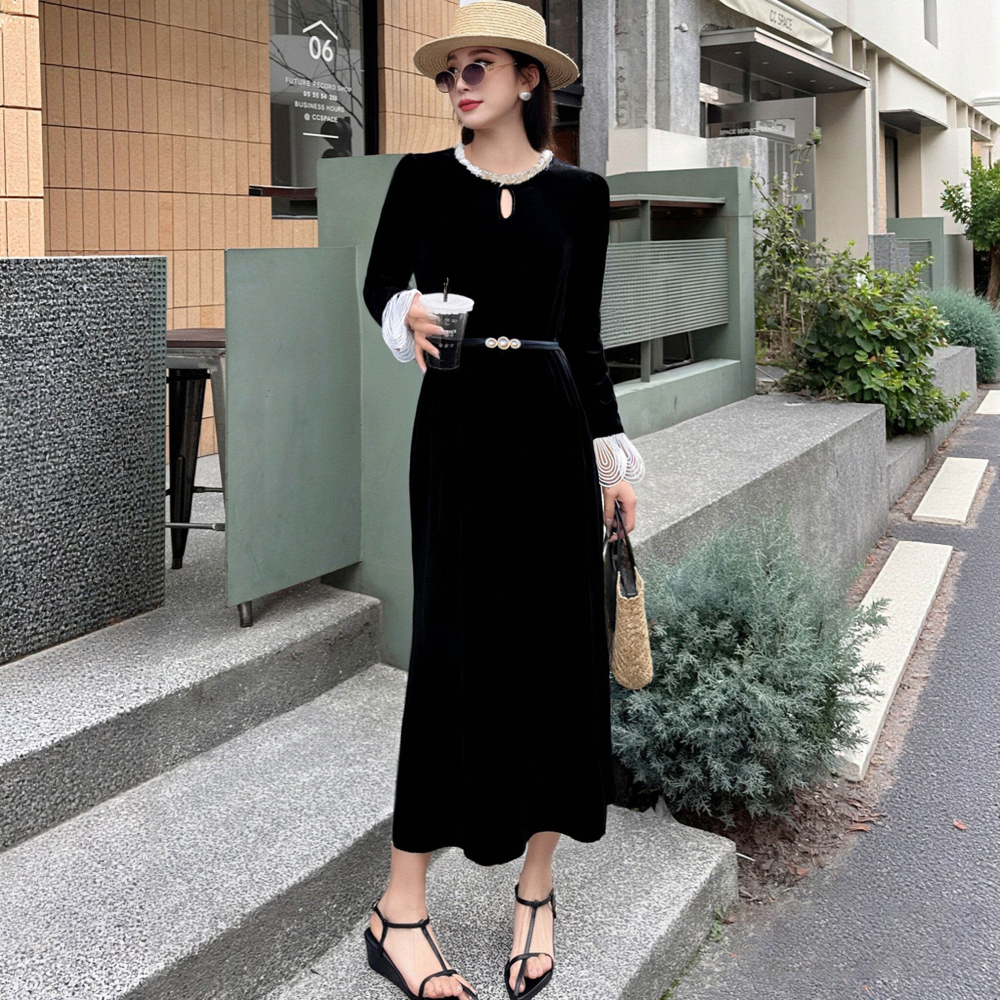 2026春季新款气质优雅法式黑色设计感收腰显瘦气质连衣裙女D0204