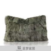 现代轻奢酒店样板房腰枕狐狸毛绿色抱枕皮草靠包客厅沙发靠垫靠枕