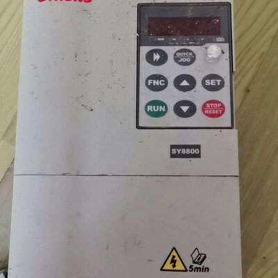 神源SYRUNS变频器 型号SY8800G4T11B 11K