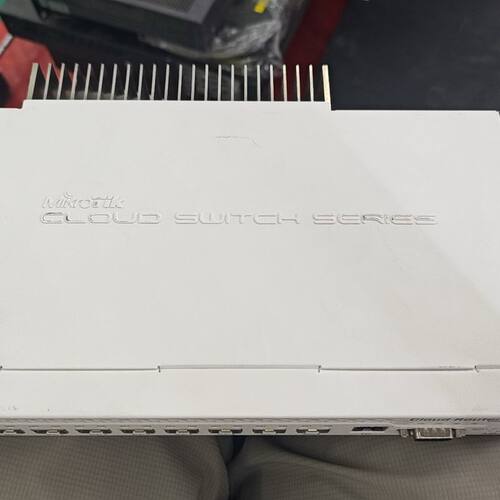 Mikrotik CRS309-1G-8S+IN 双系统路由