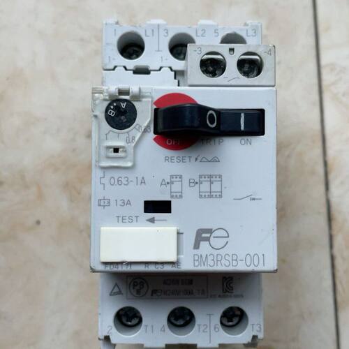 马达保护断路器 BM3RSB-001 外观看图 0.63