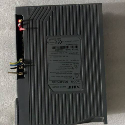 伺服驱动器DS2-20P4-BS实物拍摄成色如图