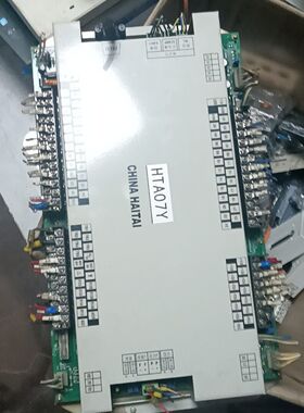 出HTA07Y注塑机PLC控制器 带伺服驱动器 拆机件 有需