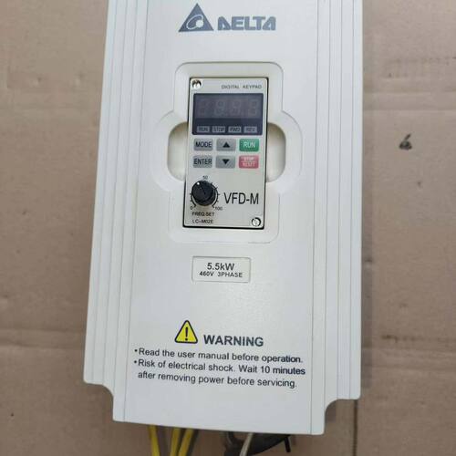 台达变频器VFD055M43A5.5KW正常拆机成色如