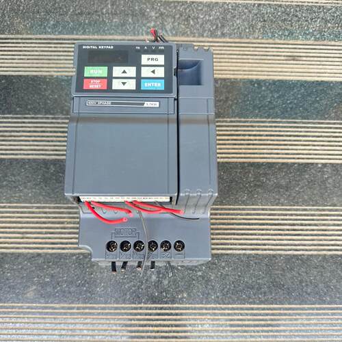 台达变频器3.7/5.5kw拆机型号：WB2400-3R7