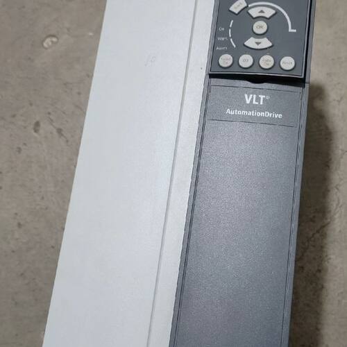 丹弗斯15KW变频器型号FC-301P15KT4E20H2B