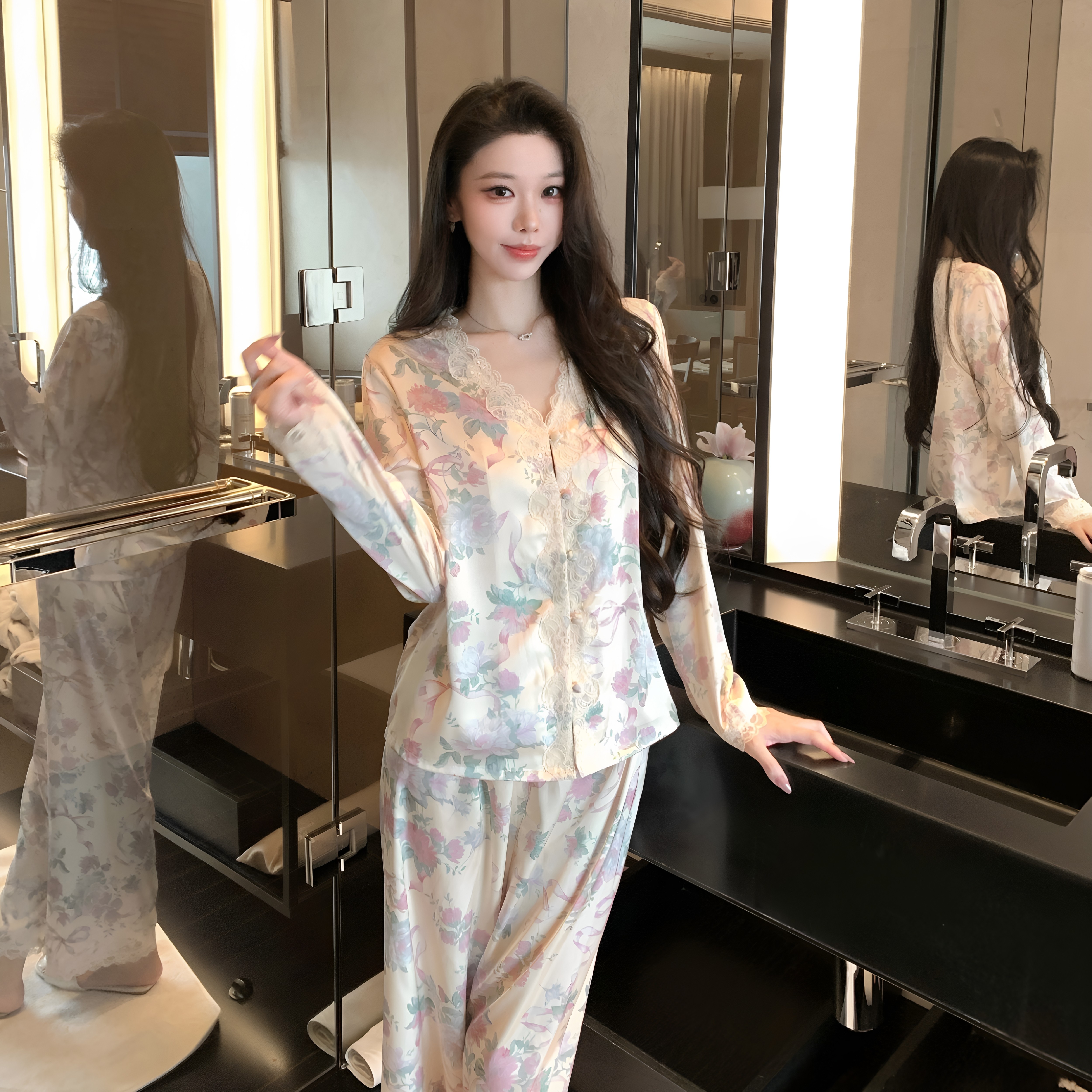 真丝花卉印花蕾丝睡衣套装送闺蜜