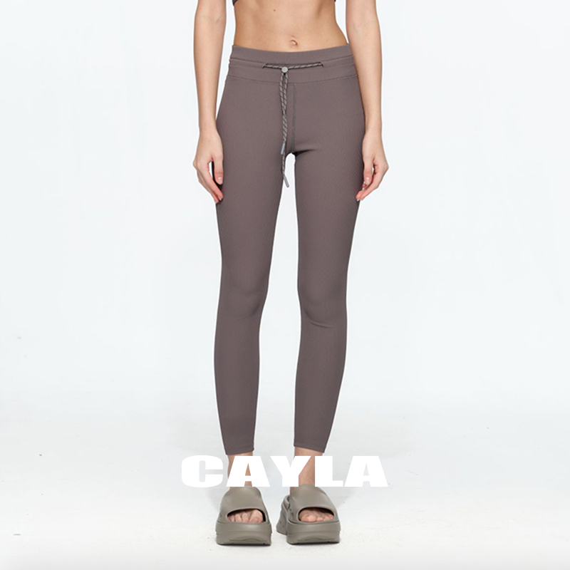 CAYLA春夏机能风紧身九分打底裤