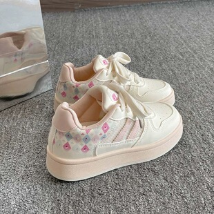 2026情荐潮流2026春季新款透气厚底小白鞋女款配裙子百搭板鞋学生