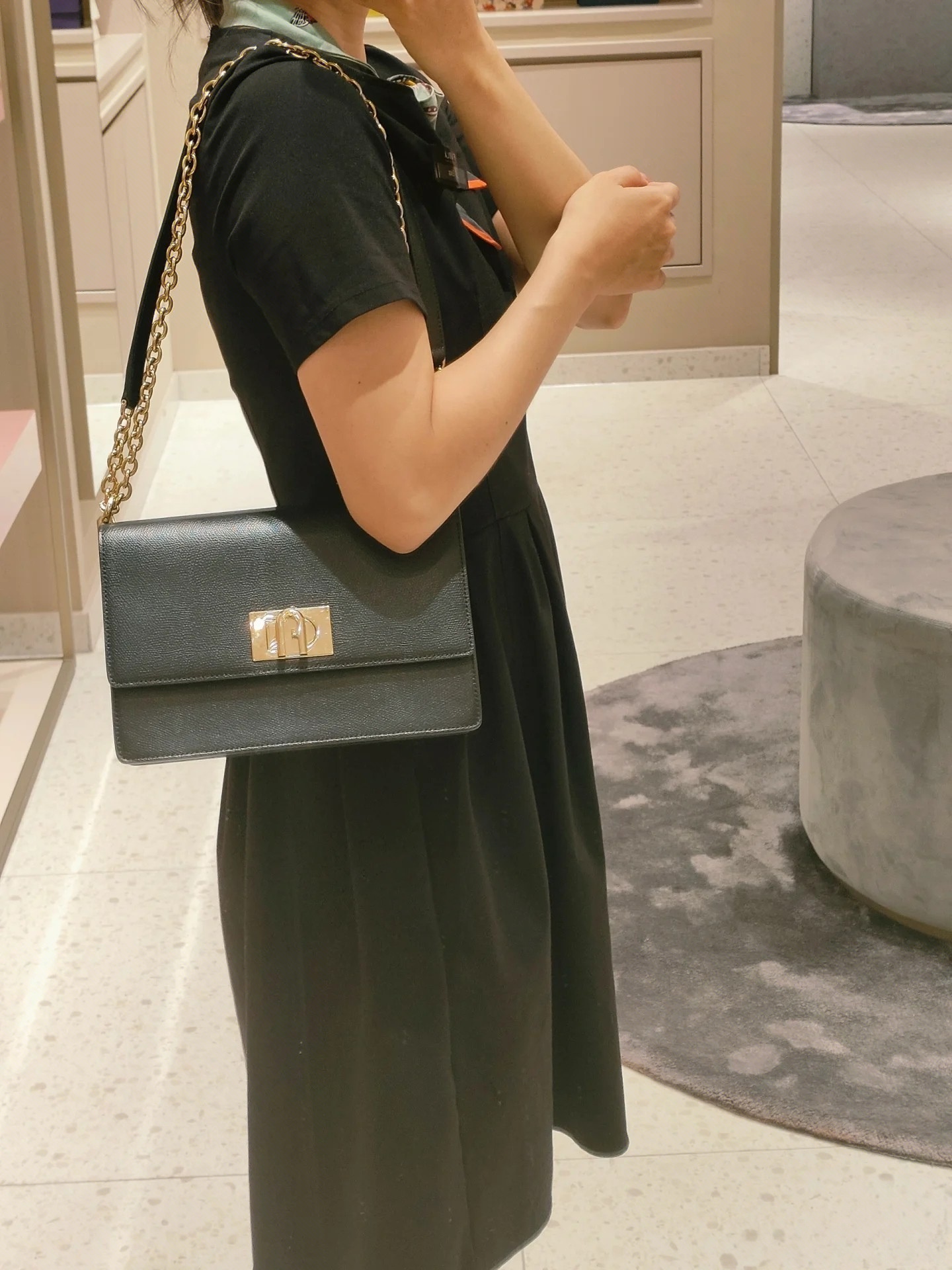 真皮时尚女包斜挎时尚百搭通勤女包