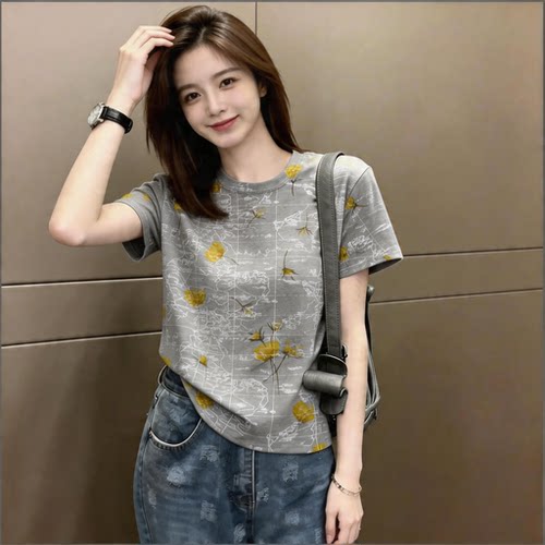 小众设计灰底暗纹印花短袖T恤女