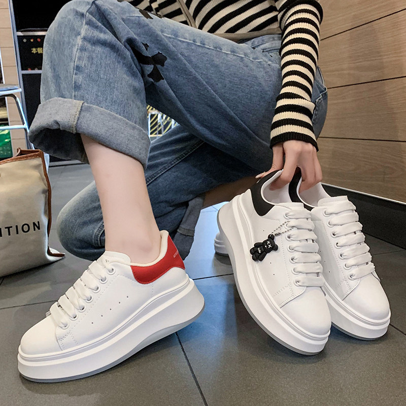 小白鞋女厚底板鞋女2023年新款百搭国朝女生休闲鞋子原创小熊鞋底