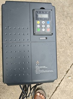变频器,型号18.5KWG3/22KWP3,380VAC议价产品