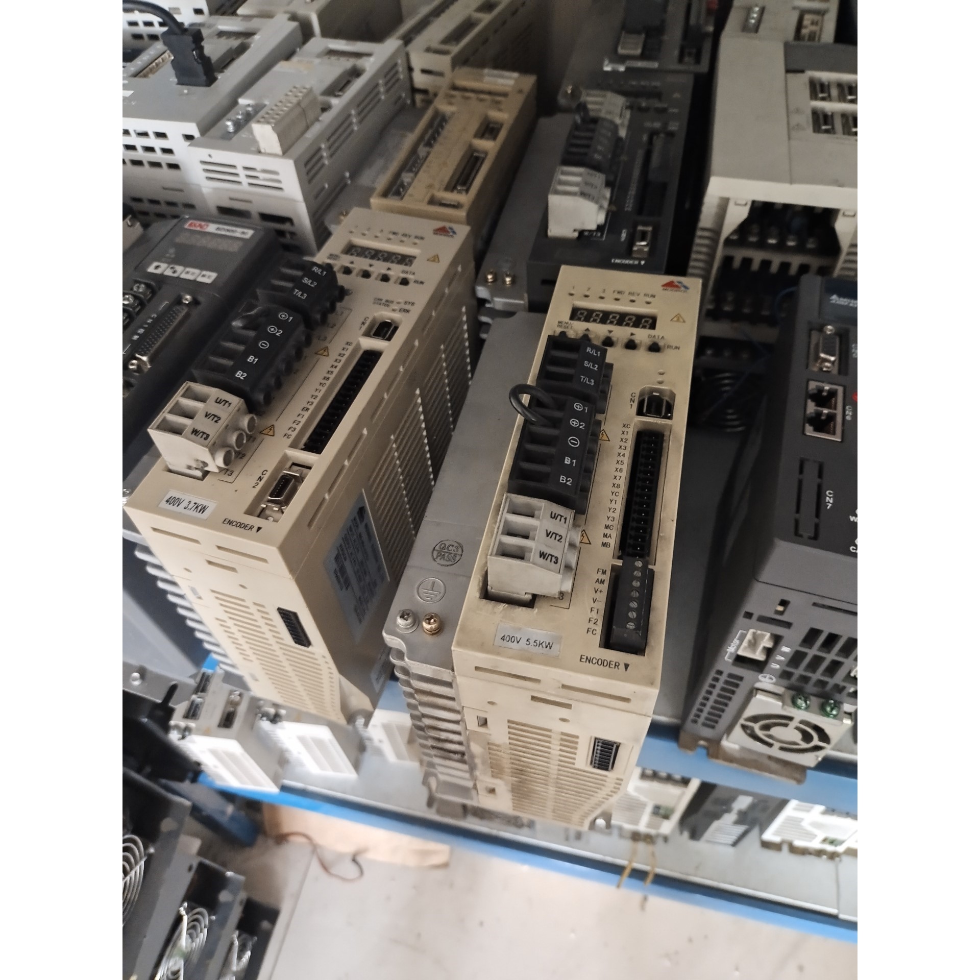 ims-f3-45p5e1   蒙德5.5kw主轴驱动器,拆议价产品
