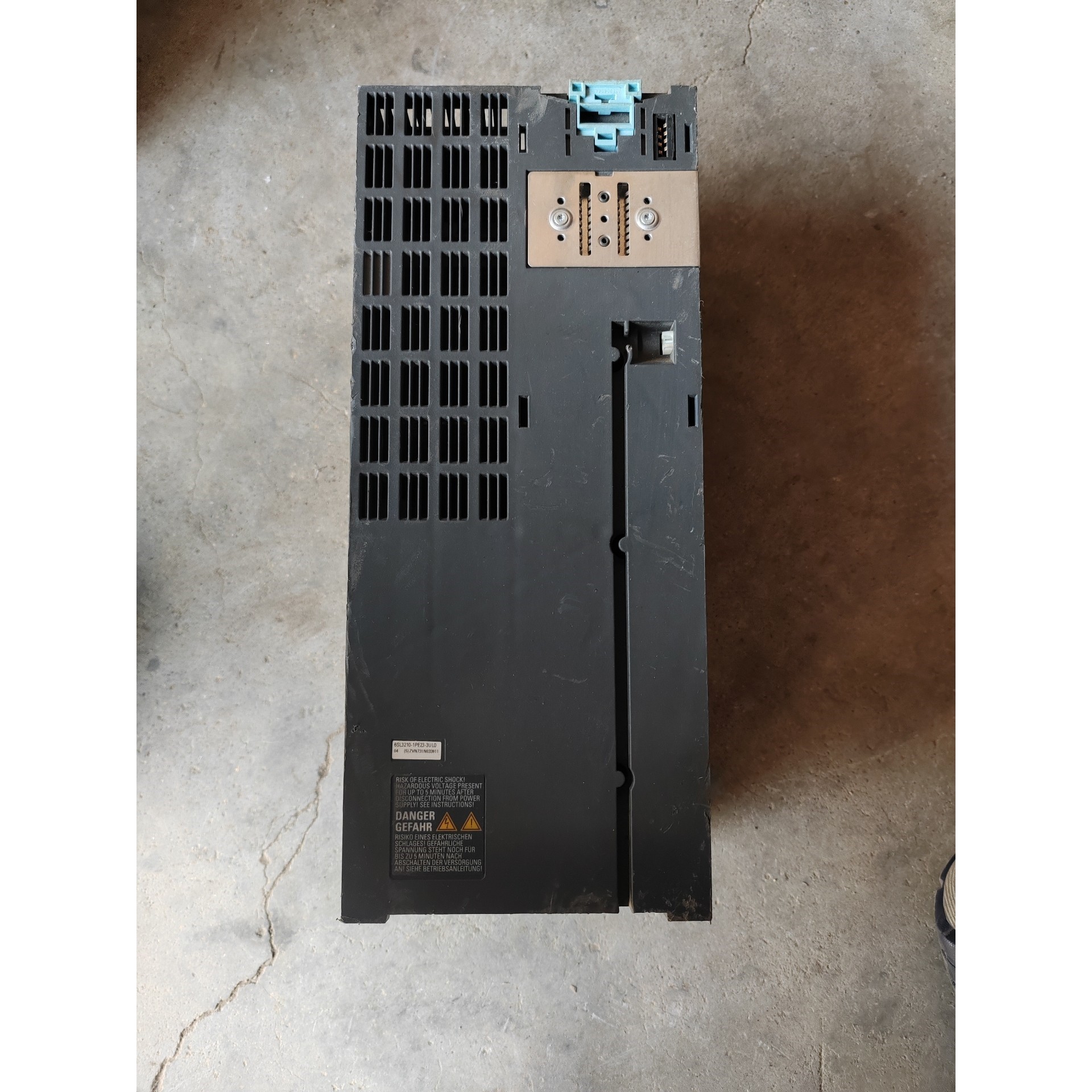 变频器6SL3210-1PE23-3UL0 15KW三议价产品