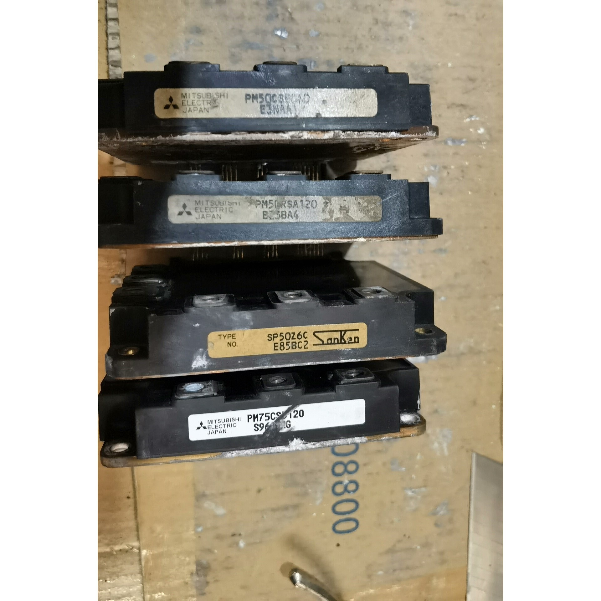 PM50CSE060一个,pm75csd120一个,pm50议价产品