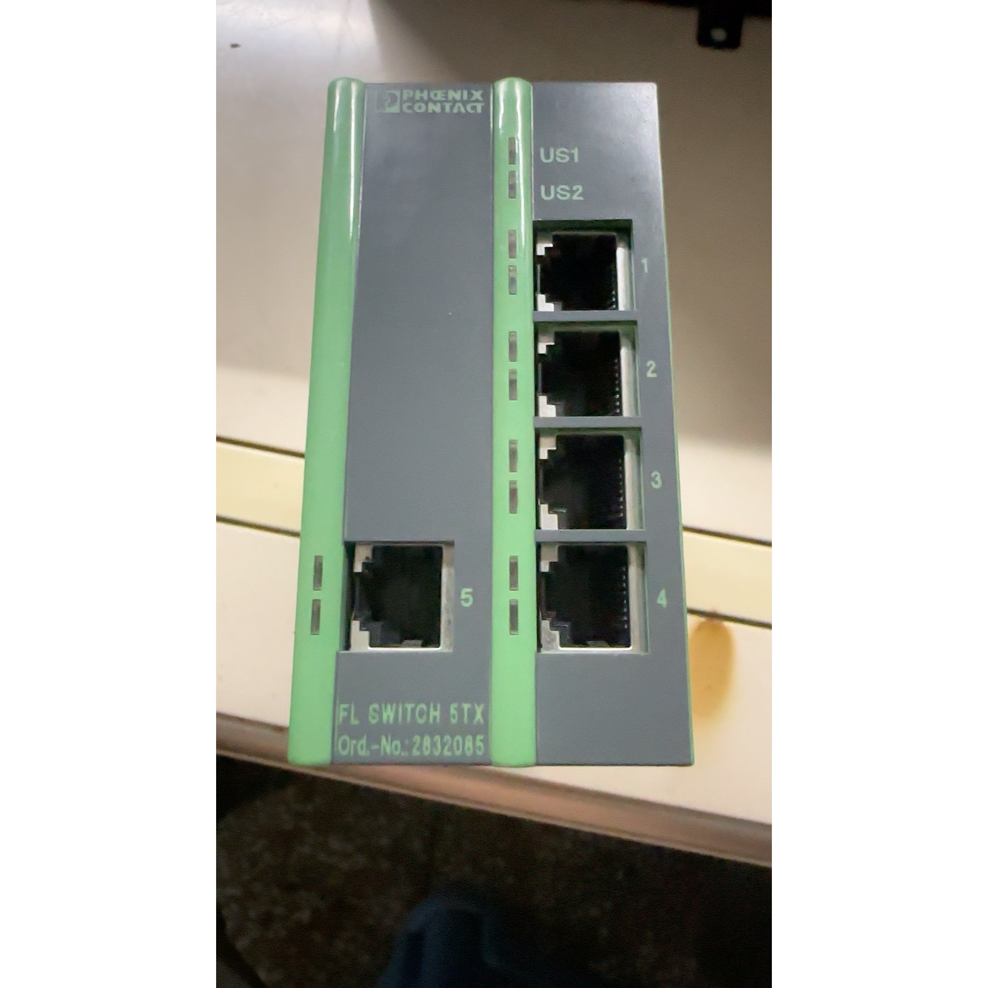 2832085   FLSWITCH SFNT 5T议价产品