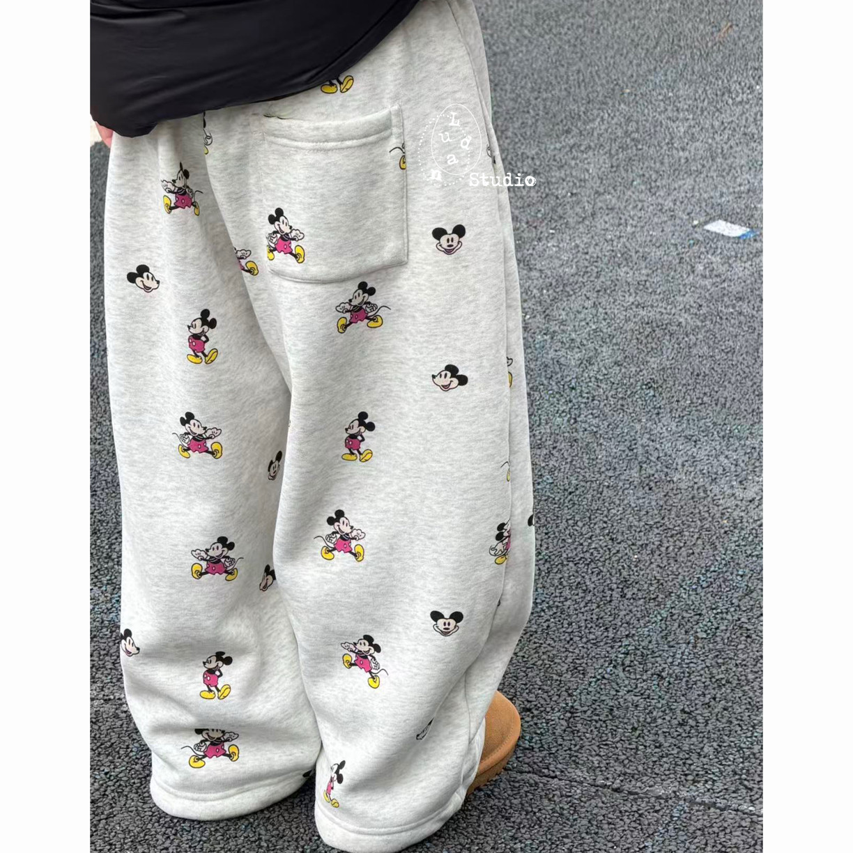 卤蛋童装：逃跑米奇/冬款韩系加绒童趣休闲卫裤迷雾灰直筒男女童