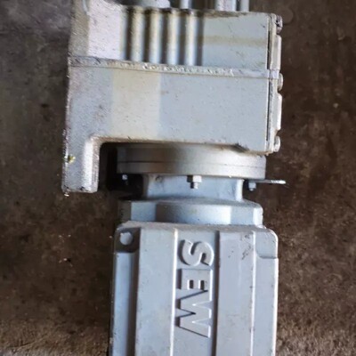 议价SEW减速电机，型号R27 DRN63M4，