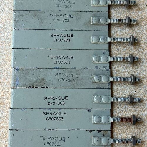 议价SPRAGUE电容安排夹