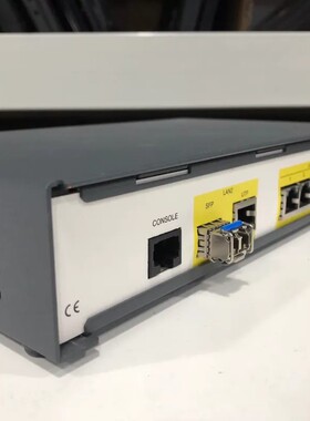 议价光纤转千兆四口交换机可跨网段oneaccess1621x