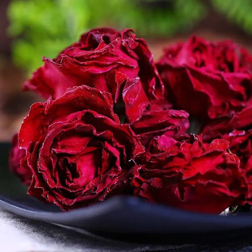 【蜜蜂惊喜社】云南冻干玫瑰花墨红新鲜泡水喝大朵泡茶养生饮品