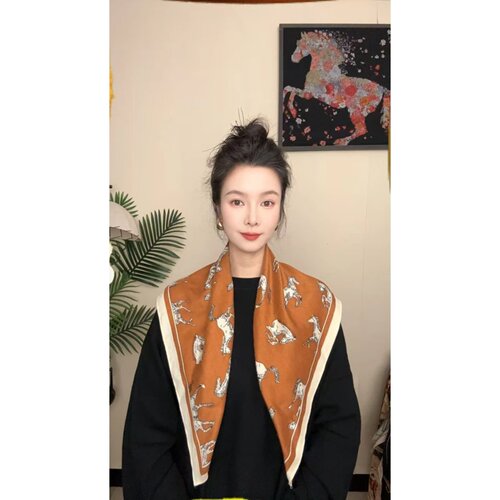 骏马图65*65秋冬保暖大方丝巾