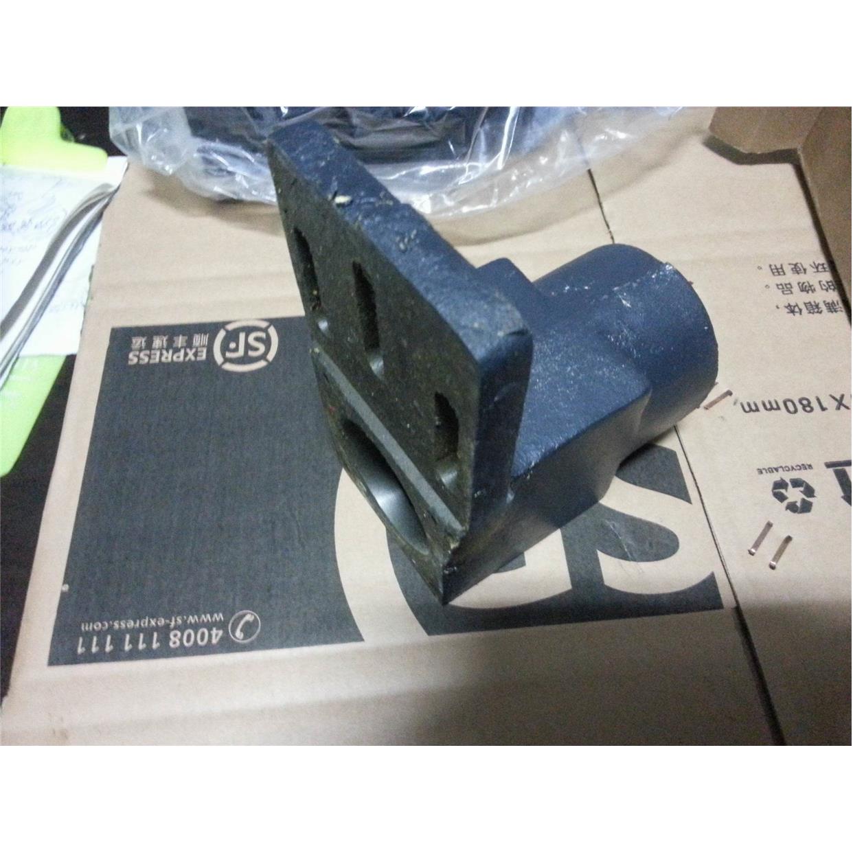 沈阳数控车床CAK6136 主轴编码器皮带轮支架