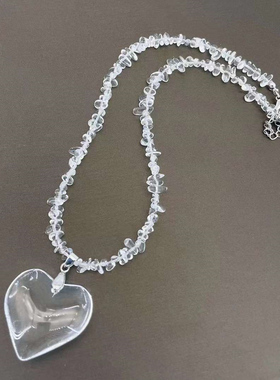 新款小众设计感透明爱心桃心水晶项链choker短款毛衣链颈链饰品