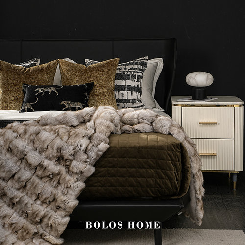 柏洛斯轻奢高端靠枕抱枕