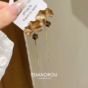 「一叶知秋」琥珀色方块银杏叶长款流苏耳环2025秋冬新款耳坠耳饰