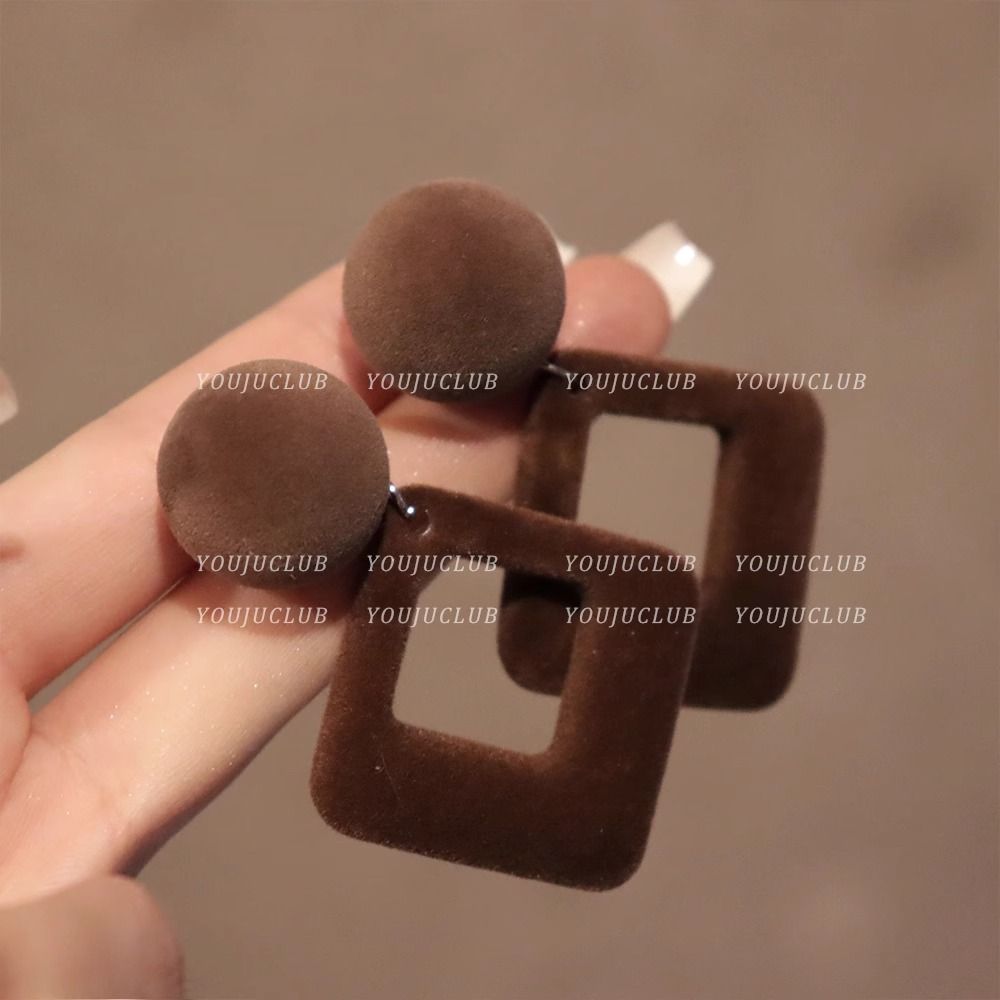 栗子色~复古几何简约气质棕色毛绒冬季耳环女轻奢小众高级感耳饰