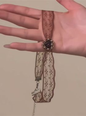 zoozmomo纯欲咖色蕾丝choker颈链女甜酷辣妹珍珠爱心高级感锁骨链
