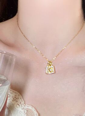 潮酷女孩!复古十字架项链女款锁骨链项链轻奢小众颈链首饰品