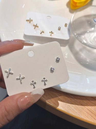 满钻锆石耳钉新款百搭