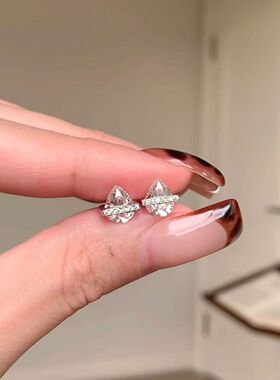极简主义!锆石水滴梨形排钻耳钉小众百搭通勤日常养耳洞耳钉耳饰