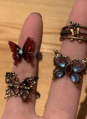 蝴蝶戒指开口戒女小众独特高级感叠戴指环复古食指戒2025新款配饰