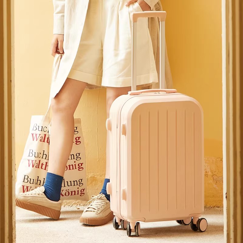 日本新款行李箱结实耐用旅行箱