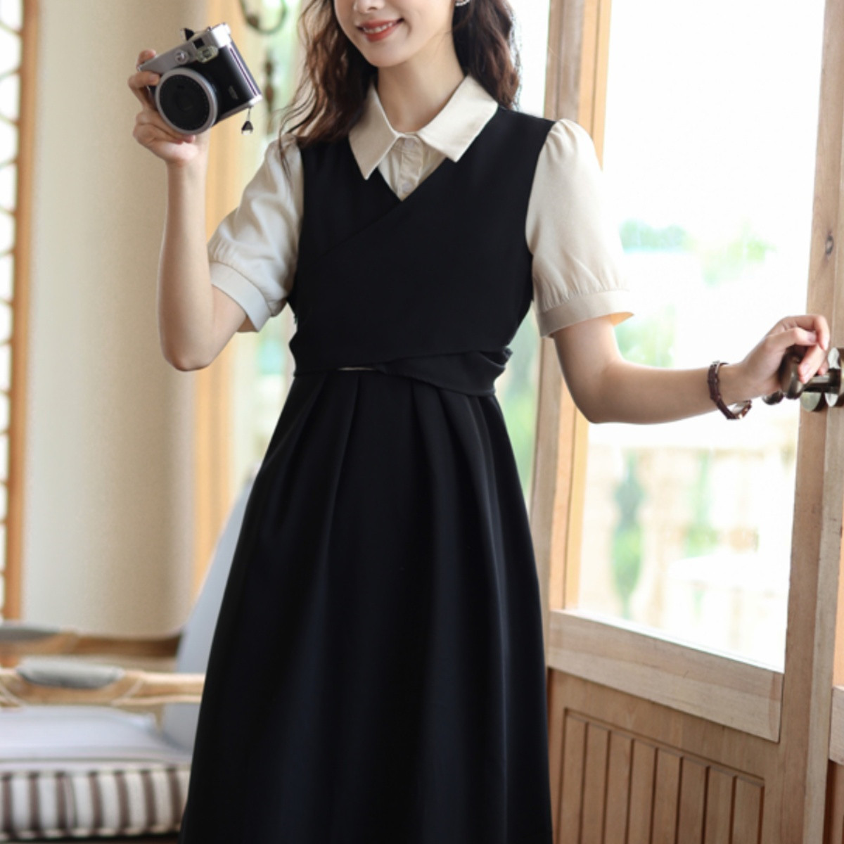 法式黑色连衣裙女夏新款学院风收腰显瘦假两件polo领面试衬衫裙子