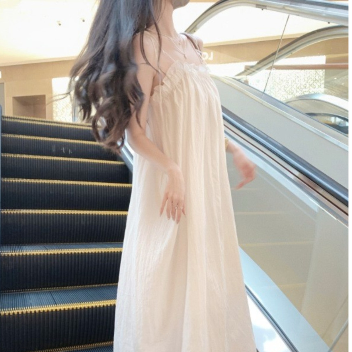 木耳边抹胸吊带连衣裙女夏季海边度假风沙滩简约高级感中长款裙子