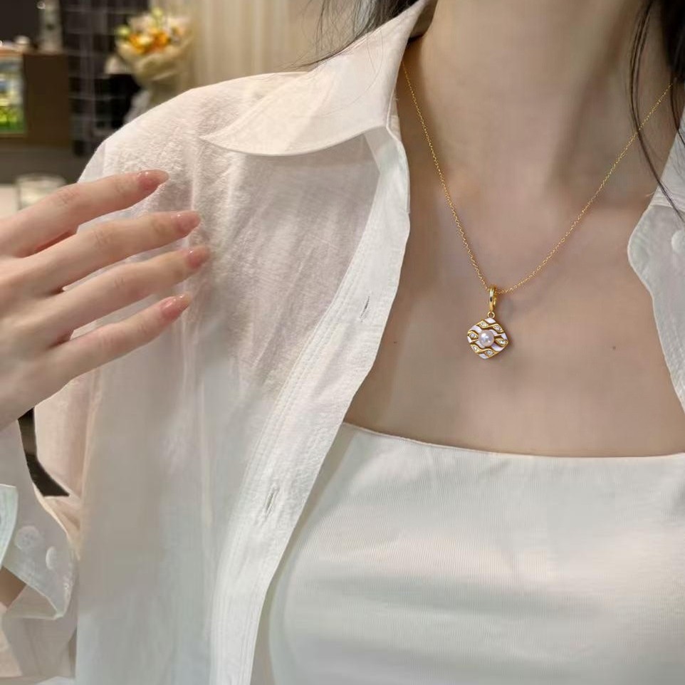 精工款天然淡水珍珠吊坠几何微镶锆石珍珠万能扣项链轻奢锁骨链