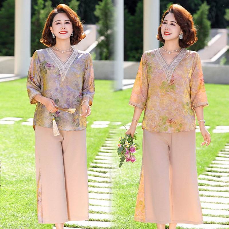 专柜品牌妈妈洋气夏装新款中袖套装中老年夏季时尚两件套大码宽松