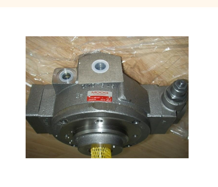 D957-2003-10 HPR18A7RKP140TM28R1Z00穆格MOOG柱塞泵