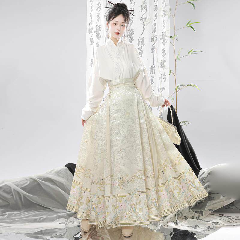 明华堂原创汉服女明制绣花交领飞机袖国风马面裙套装日常显瘦长裙