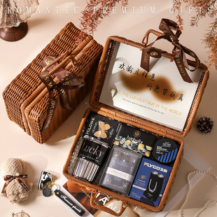 婚礼伴手礼女伴娘男伴郎高档实用礼物新娘结婚礼盒喜宴宾客回礼品