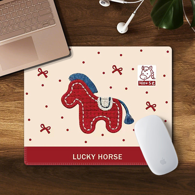 马年红色鼠标垫小号女生轻奢高级感工位桌垫办公室电脑键盘高颜值