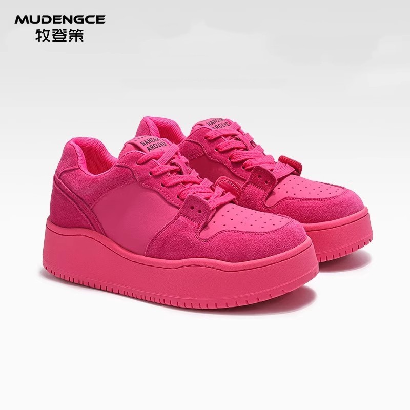 粉色软底休闲板鞋女新款系带多巴胺面包鞋内增高7cm轻便松糕鞋