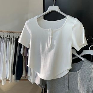 正肩方领T恤女短袖 显瘦纯欲上衣潮 设计感夏新款 甜辣妹不规则修身