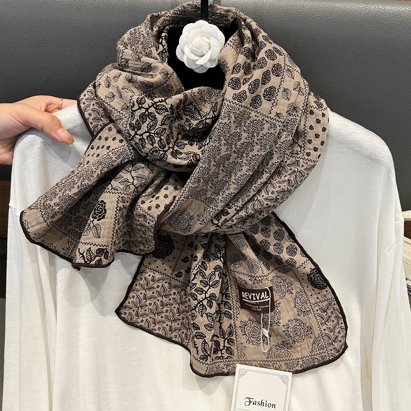 韩版碎花纯棉围巾女秋冬季百搭护颈文艺丝巾围脖气质薄款披肩外搭