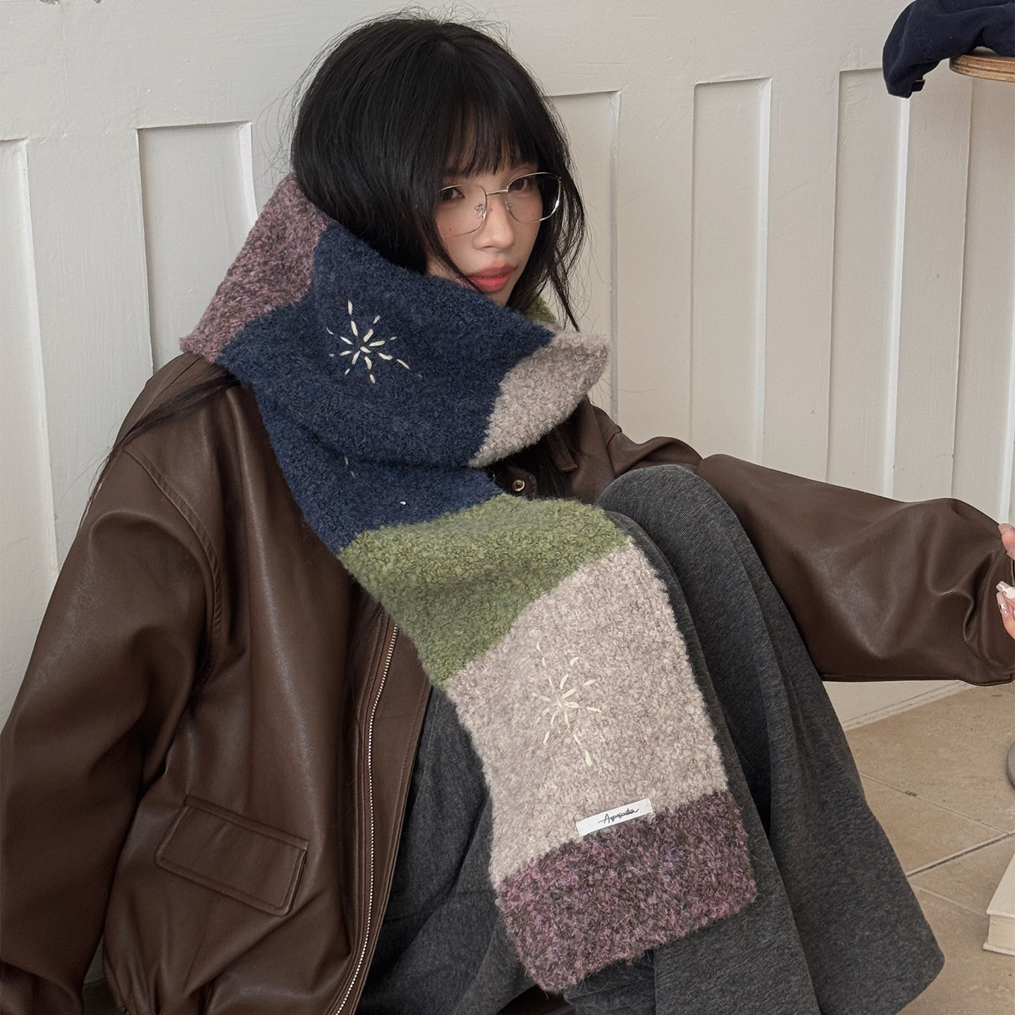 围巾女生秋冬季2026年新款拼色条纹雪花保暖百搭韩版双面针织围脖